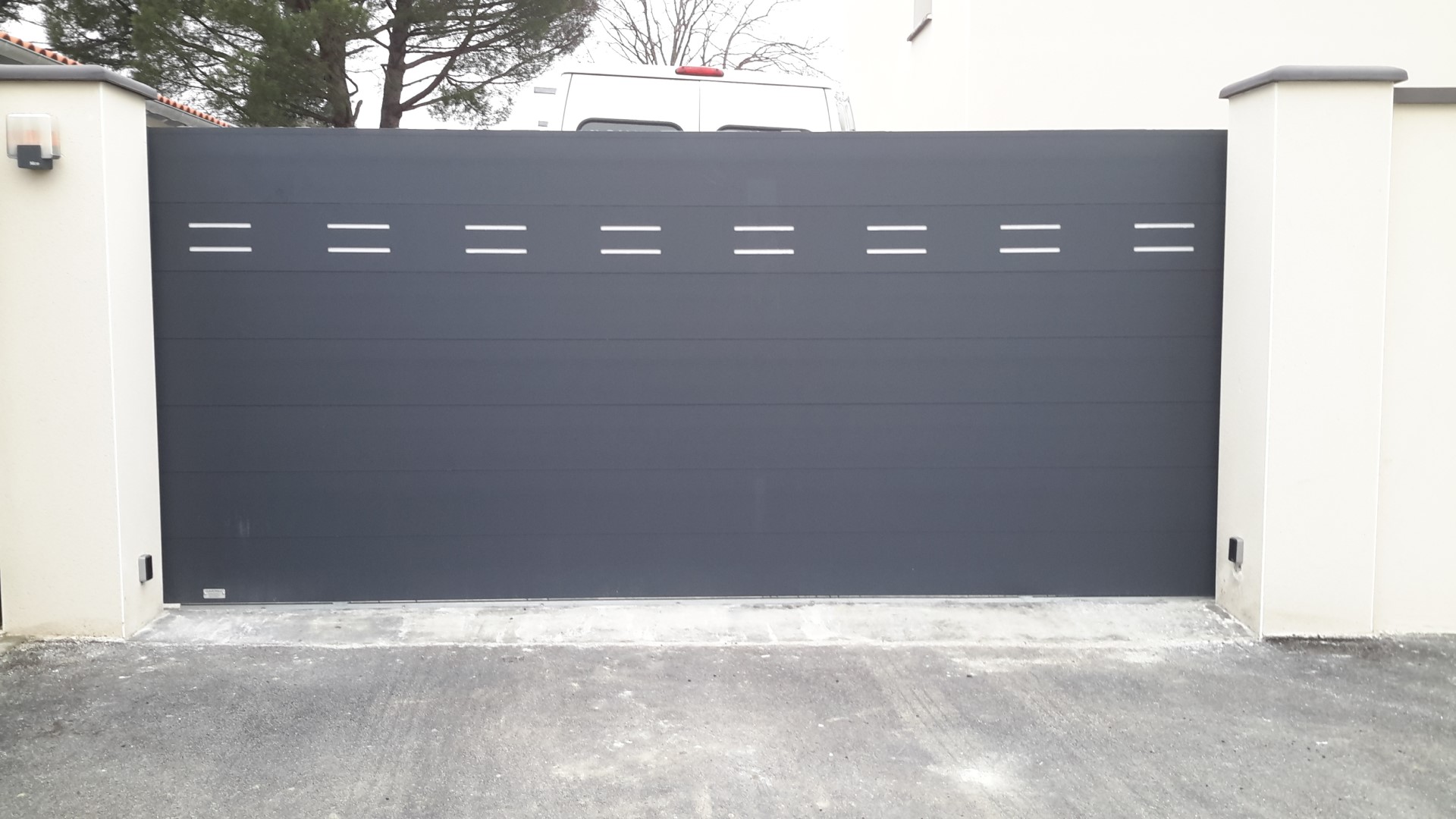 Pose de portail à Frouzins en Haute-Garonne